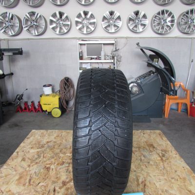 1бр зимна гума Dunlop 225 50 R17 DOT1212 6мм