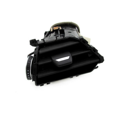 Въздуховод табло ляв BMW G42 G20 G21 G22 G26 G28 G80 G82 G83 64226848617