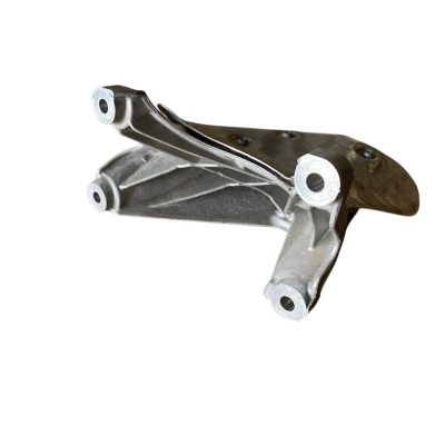 Дясна скоба двигател BMW motor S58T S58O M2 M3 M4 22118053542